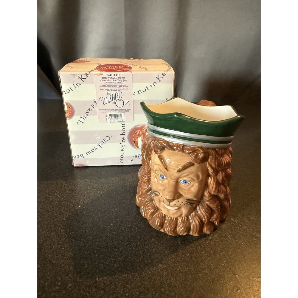 Vintage 1999 COWARDLY LION Wizard of Oz ENESCO Character Mug Toby Jug New W/box